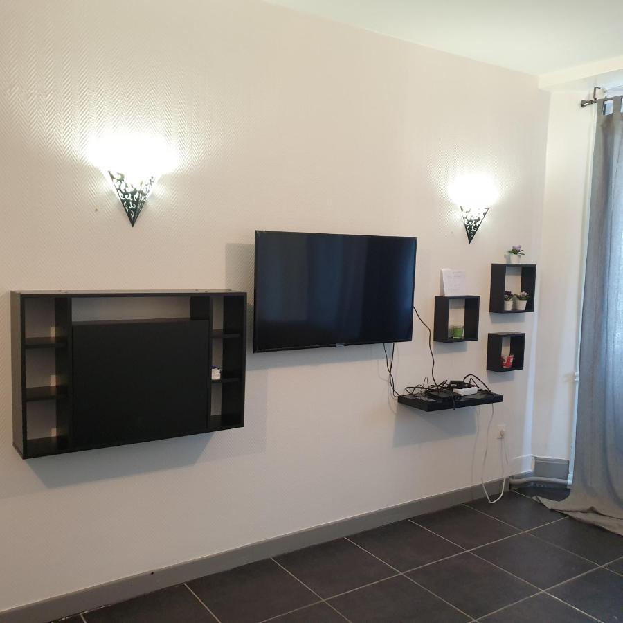 Appartement T2 Courte Duree Coup De Coeur Toute A 5 Minutes Saint-Etienne  Eksteriør billede